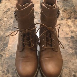Tan zipper boots